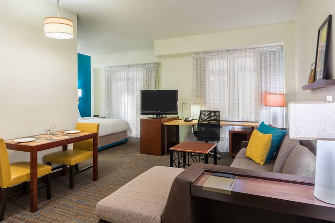 Imagen de la habitación del Hotel Residence Inn By Marriott Chattanooga Downtown. Foto 8