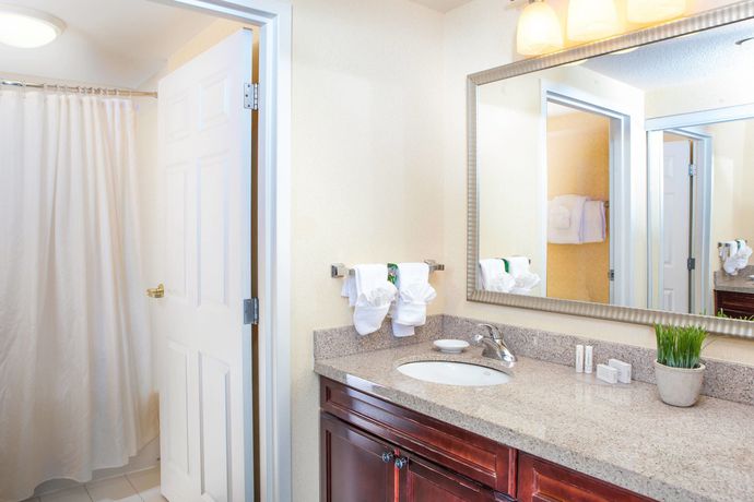 Imagen de la habitación del Hotel Residence Inn By Marriott Chesapeake Greenbrier. Foto 5