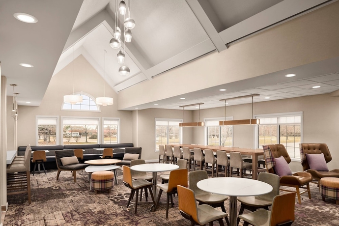 Imagen del bar/restaurante del Hotel Residence Inn By Marriott Chicago Bloomingdale. Foto 4