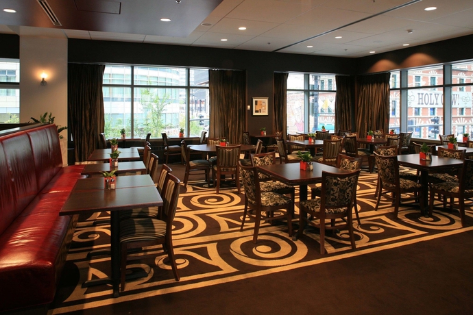 Imagen del bar/restaurante del Hotel Residence Inn By Marriott Chicago Downtown / River North. Foto 2