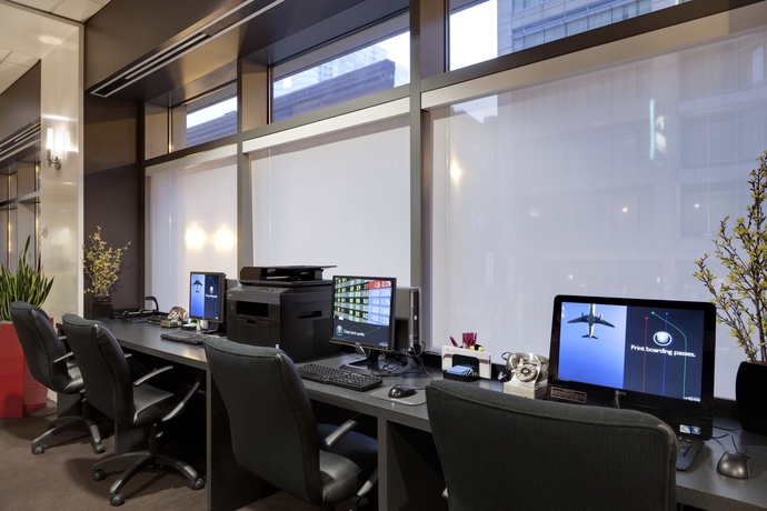 Imagen de los interiores del Hotel Residence Inn By Marriott Chicago Downtown / River North. Foto 16