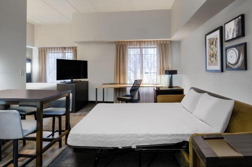 Imagen de la habitación del Hotel Residence Inn By Marriott Chicago Oak Brook. Foto 19