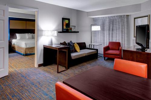 Imagen de la habitación del Hotel Residence Inn By Marriott Cleveland Beachwood. Foto 12