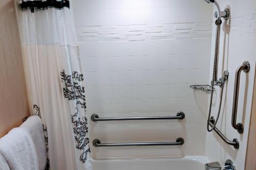 Imagen de la habitación del Hotel Residence Inn By Marriott Cleveland Beachwood. Foto 19