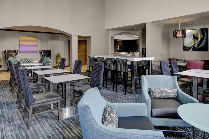Imagen del bar/restaurante del Hotel Residence Inn By Marriott Cleveland Mentor. Foto 5