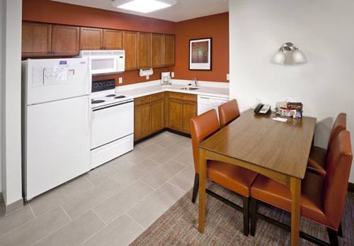 Imagen de la habitación del Hotel Residence Inn By Marriott Corona Riverside. Foto 2