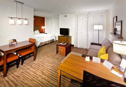 Imagen de la habitación del Hotel Residence Inn By Marriott Corona Riverside. Foto 3