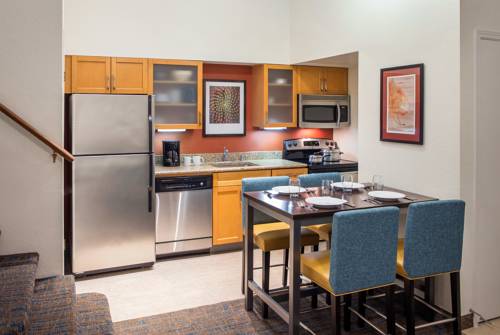 Imagen de la habitación del Hotel Residence Inn By Marriott Costa Mesa Newport Beach. Foto 8