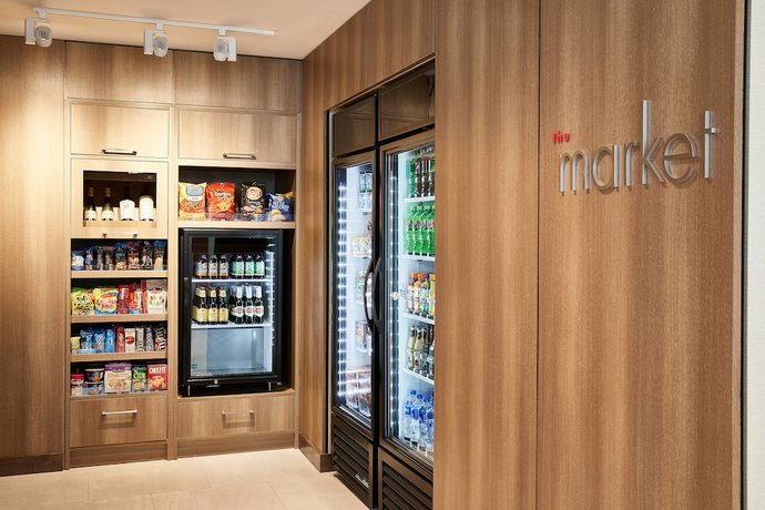 Imagen del bar/restaurante del Hotel Residence Inn By Marriott Dallas By The Galleria. Foto 9
