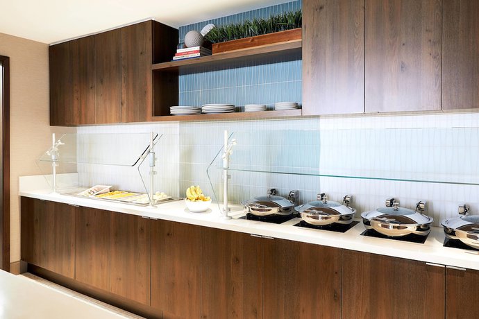 Imagen del bar/restaurante del Hotel Residence Inn By Marriott Dallas Downtown. Foto 2