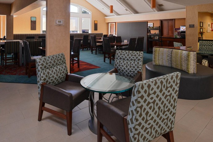 Imagen del bar/restaurante del Hotel Residence Inn By Marriott Dayton Troy. Foto 4