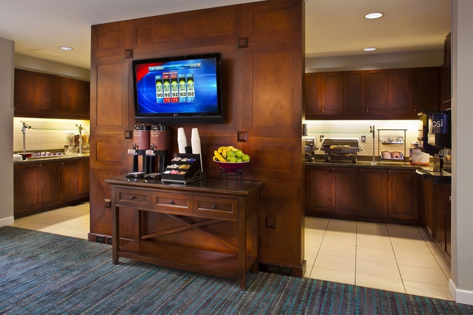 Imagen del bar/restaurante del Hotel Residence Inn By Marriott Daytona Beach Speedway/airport. Foto 3