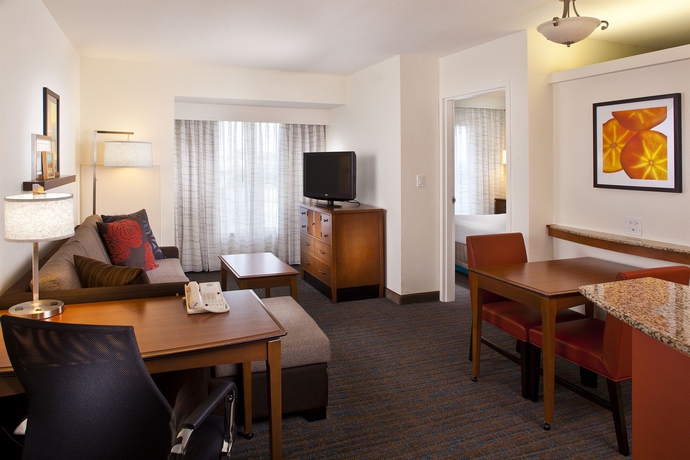 Imagen de los interiores del Hotel Residence Inn By Marriott Daytona Beach Speedway/airport. Foto 12