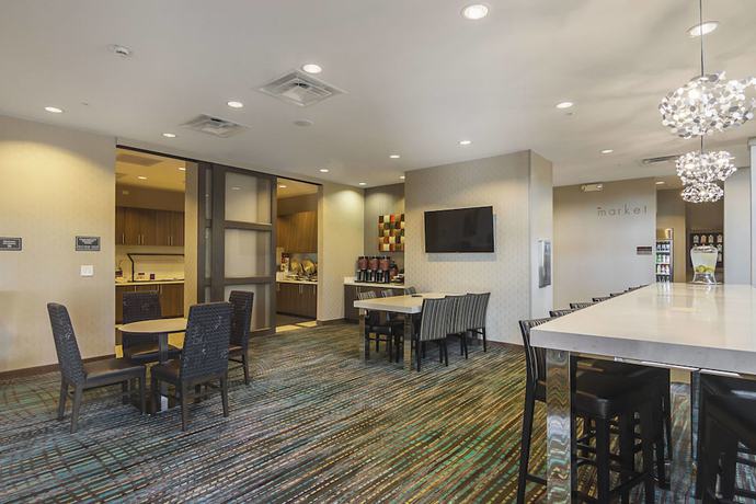 Imagen del bar/restaurante del Hotel Residence Inn By Marriott Denton. Foto 4