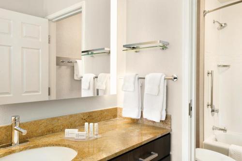 Imagen de la habitación del Hotel Residence Inn By Marriott Denver City Center. Foto 20