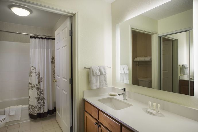 Imagen de la habitación del Hotel Residence Inn By Marriott Detroit Novi. Foto 13
