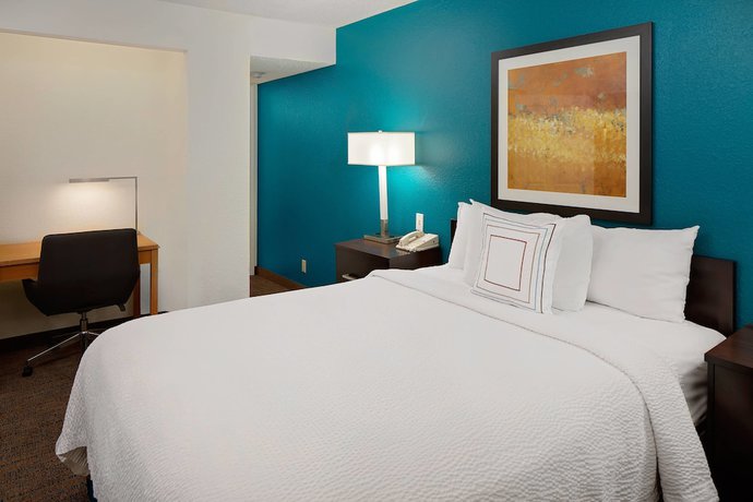 Imagen de la habitación del Hotel Residence Inn By Marriott Detroit Troy/madison Heights. Foto 8