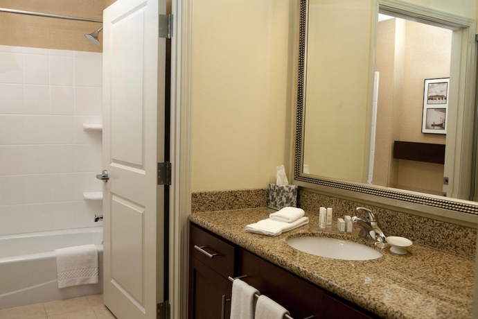 Imagen de la habitación del Hotel Residence Inn By Marriott Duluth. Foto 11