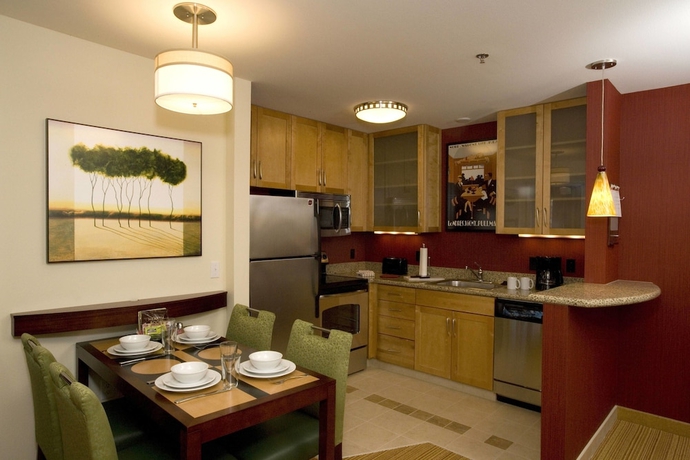 Imagen de la habitación del Hotel Residence Inn By Marriott Duluth. Foto 13