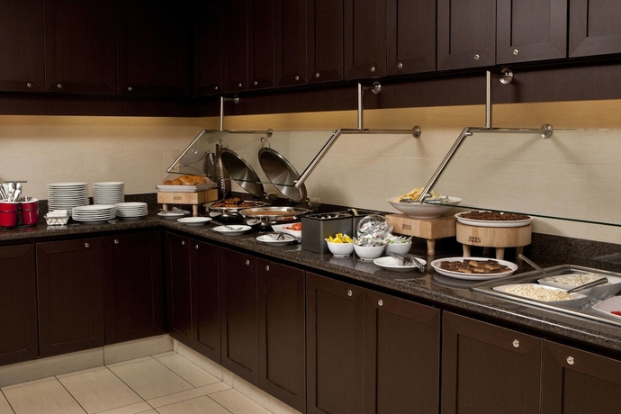 Imagen del bar/restaurante del Hotel Residence Inn By Marriott Duluth. Foto 7