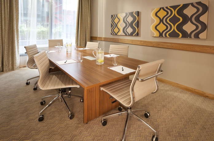 Imagen de los interiores del Hotel Residence Inn By Marriott Edinburgh. Foto 14