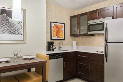 Imagen de la habitación del Hotel Residence Inn By Marriott Fort Myers. Foto 6