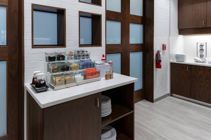 Imagen del bar/restaurante del Hotel Residence Inn By Marriott Franklin Berry Farms. Foto 3