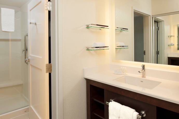 Imagen de la habitación del Hotel Residence Inn By Marriott Grand Rapids Airport. Foto 4