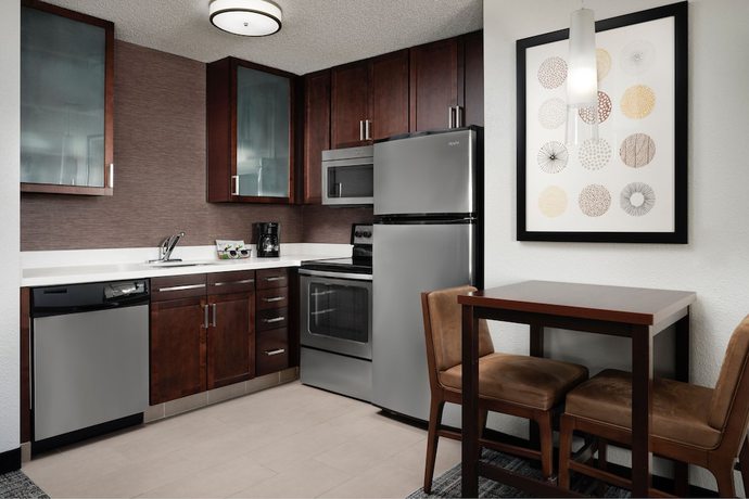 Imagen de la habitación del Hotel Residence Inn By Marriott Grand Rapids Airport. Foto 8