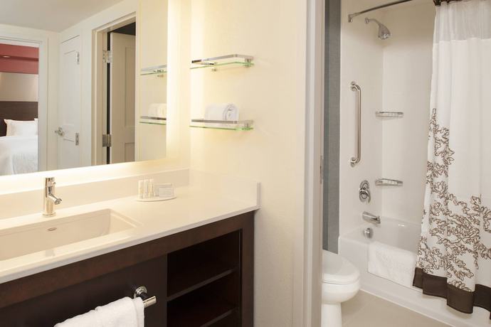 Imagen de la habitación del Hotel Residence Inn By Marriott Grand Rapids Airport. Foto 10