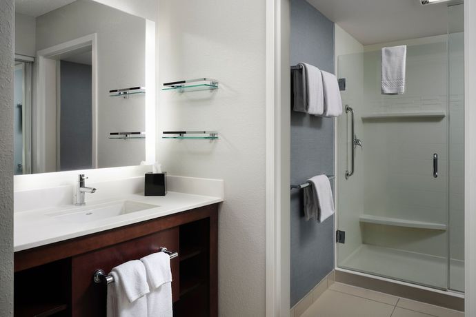 Imagen de la habitación del Hotel Residence Inn By Marriott Grand Rapids Airport. Foto 11