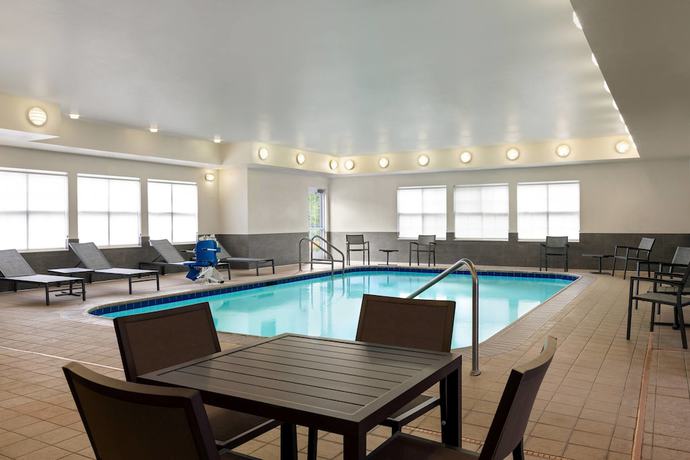 Imagen de la piscina del Hotel Residence Inn By Marriott Houston The Woodlands/market Street. Foto 18