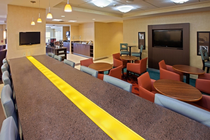 Imagen del bar/restaurante del Hotel Residence Inn By Marriott Indianapolis Carmel. Foto 4