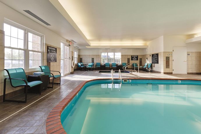 Imagen de la piscina del Hotel Residence Inn By Marriott Indianapolis Fishers. Foto 12