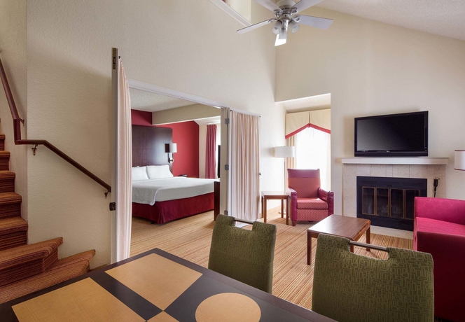 Imagen de los interiores del Hotel Residence Inn By Marriott Irvine Spectrum. Foto 7
