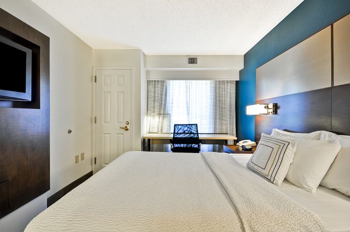 Imagen de la habitación del Hotel Residence Inn By Marriott Jacksonville Airport. Foto 4