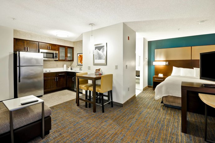 Imagen de la habitación del Hotel Residence Inn By Marriott Jacksonville Airport. Foto 9