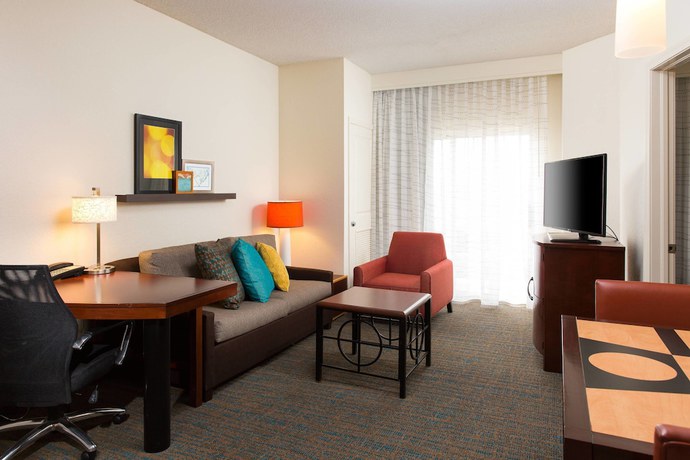 Imagen de la habitación del Hotel Residence Inn By Marriott Kansas City Airport. Foto 9