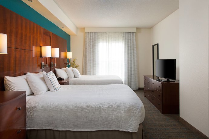 Imagen de la habitación del Hotel Residence Inn By Marriott Kansas City Airport. Foto 11
