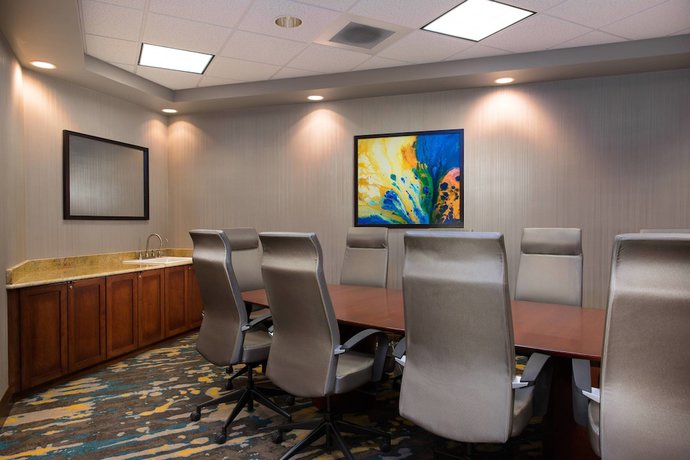 Imagen de los interiores del Hotel Residence Inn By Marriott Kansas City Airport. Foto 19