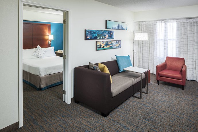 Imagen de la habitación del Hotel Residence Inn By Marriott Kansas City Overland Park. Foto 6
