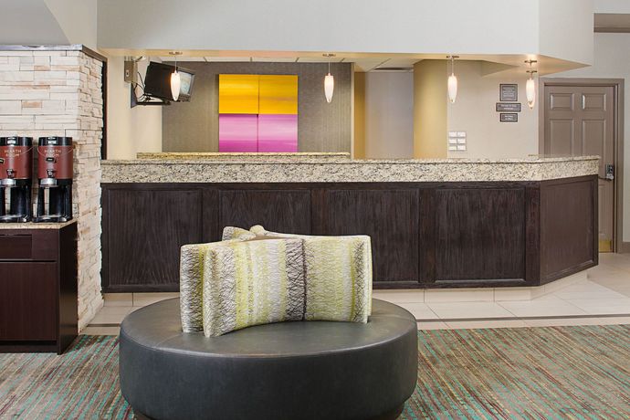 Imagen de los interiores del Hotel Residence Inn By Marriott Livonia. Foto 9