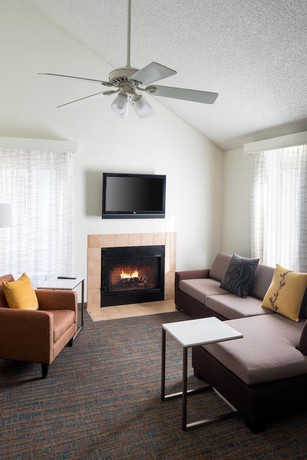 Imagen de la habitación del Hotel Residence Inn By Marriott Long Beach. Foto 5