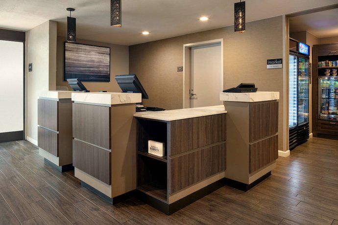 Imagen de los interiores del Hotel Residence Inn By Marriott Long Beach. Foto 17