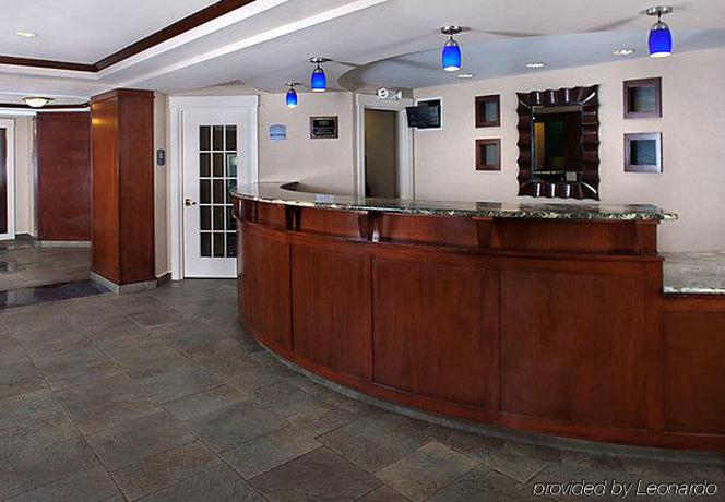 Imagen de los interiores del Hotel Residence Inn By Marriott Long Island Holtsville. Foto 15