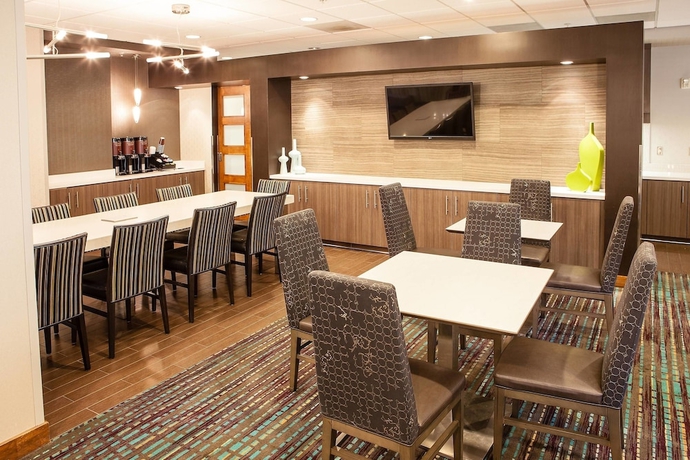 Imagen del bar/restaurante del Hotel Residence Inn By Marriott Los Angeles Westlake Village. Foto 4