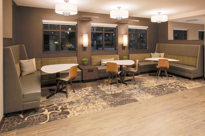 Imagen de los interiores del Hotel Residence Inn By Marriott Louisville East/oxmoor. Foto 20