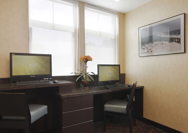 Imagen de los interiores del Hotel Residence Inn By Marriott Manhattan Beach. Foto 14