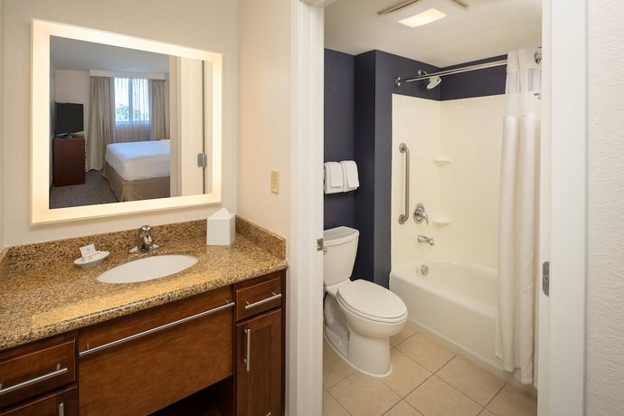 Imagen de la habitación del Hotel Residence Inn By Marriott Miami Airport. Foto 13