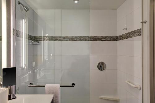 Imagen de la habitación del Hotel Residence Inn By Marriott Miami Beach Surfside. Foto 9